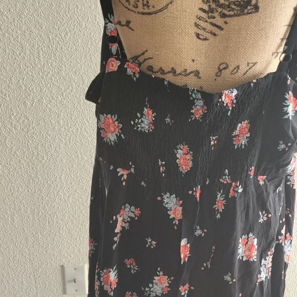 TORRID floral cottage smocked dress plus size 4X - Picture 4 of 6